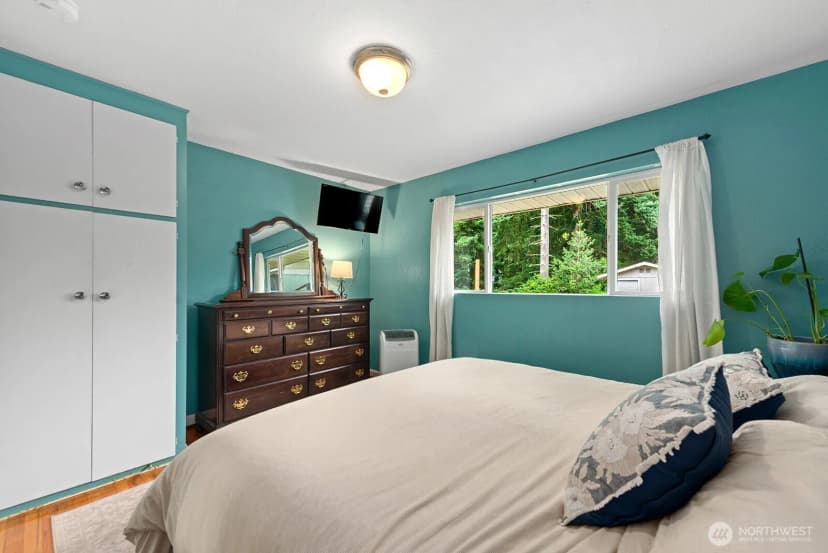 Property photo for 320 S 120th Street, Burien photo 14