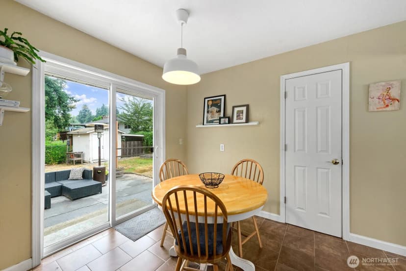 Property photo for 320 S 120th Street, Burien photo 12