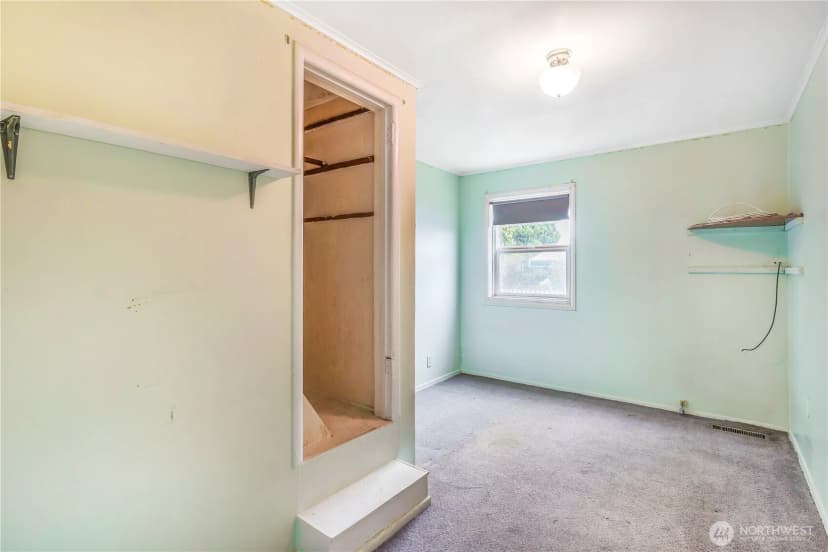 Property photo for 710 W North St, Bellingham photo 9