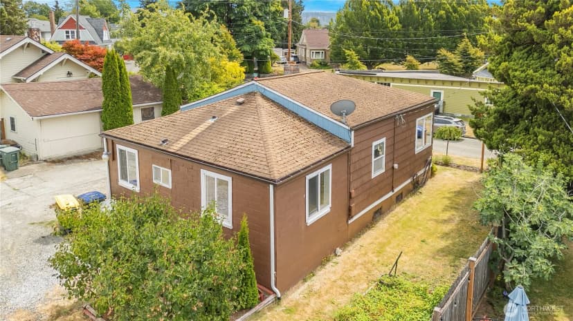 Property photo for 710 W North St, Bellingham photo 24
