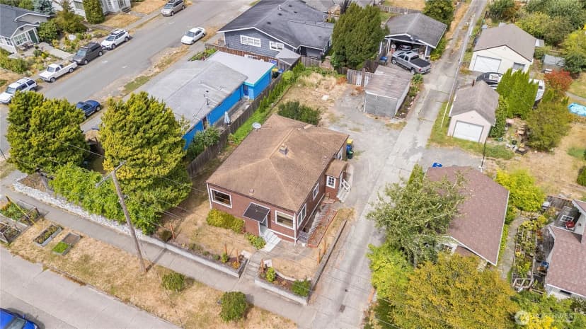 Property photo for 710 W North St, Bellingham photo 22