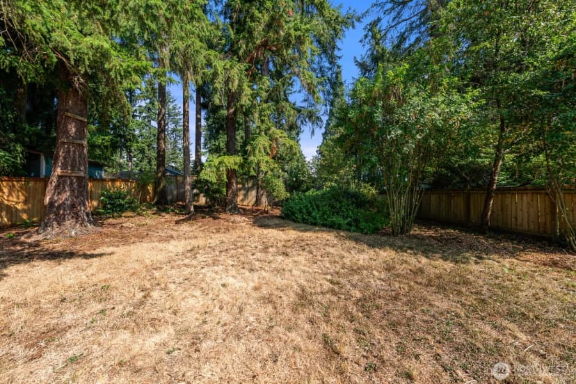 Property photo for 13726 23rd Avenue Ne, Seattle photo 23
