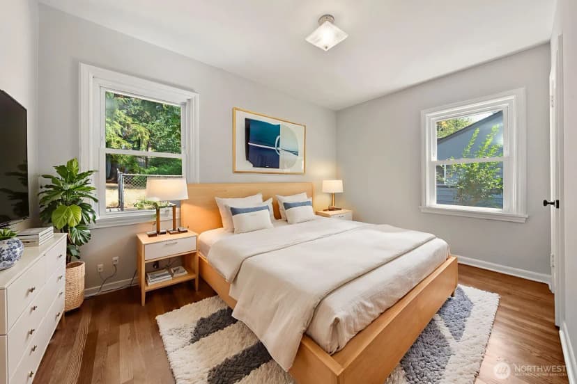 Property photo for 13726 23rd Avenue Ne, Seattle photo 10