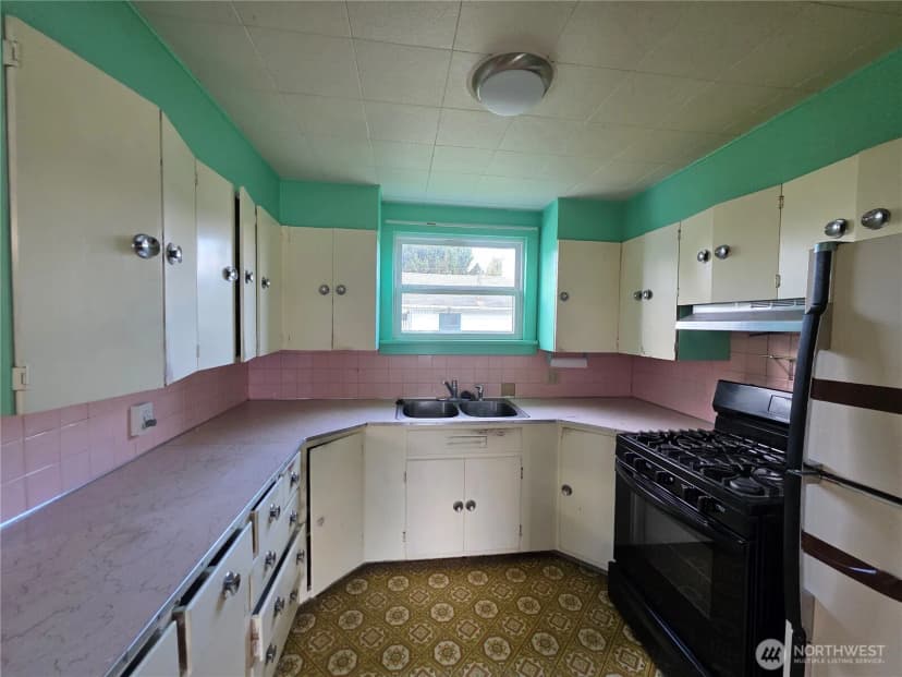 Property photo for 832 Alexander Street, Sedro Woolley photo 13
