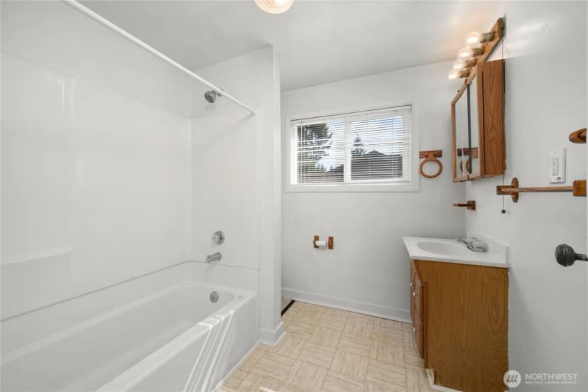 Property photo for 1234 Grant Street, Bellingham photo 29