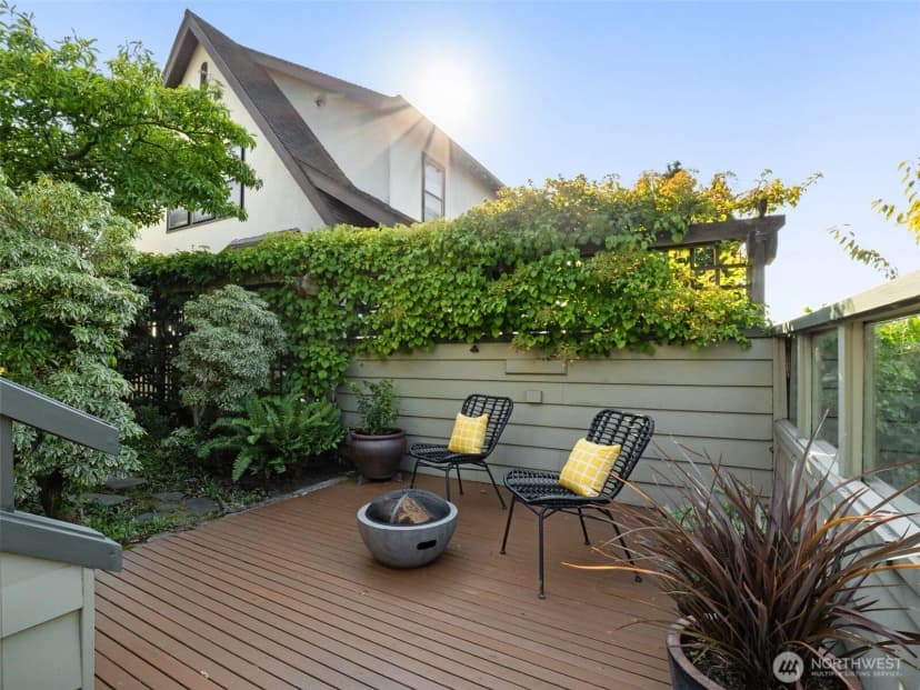Property photo for 816 W Blaine Street, Seattle photo 12