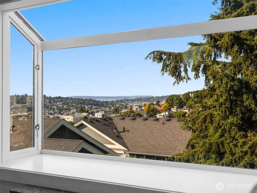 Property photo for 816 W Blaine Street, Seattle photo 31