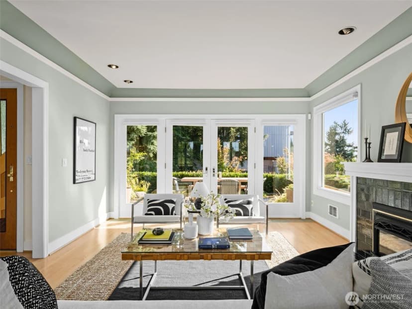 Property photo for 816 W Blaine Street, Seattle photo 6