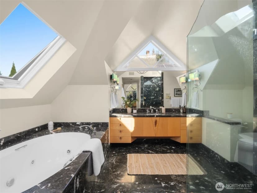 Property photo for 816 W Blaine Street, Seattle photo 26