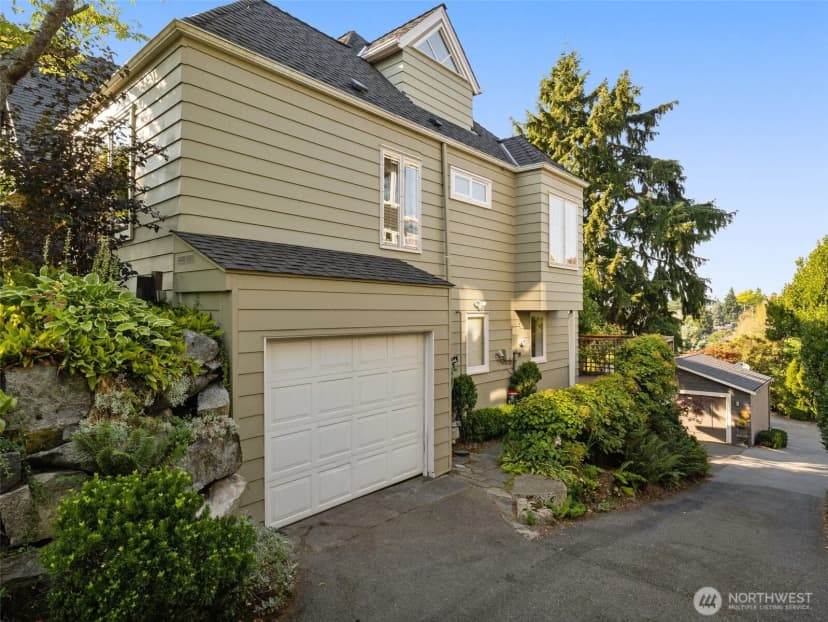 Property photo for 816 W Blaine Street, Seattle photo 36