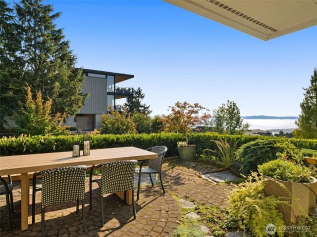 Property photo for 816 W Blaine Street, Seattle photo 3