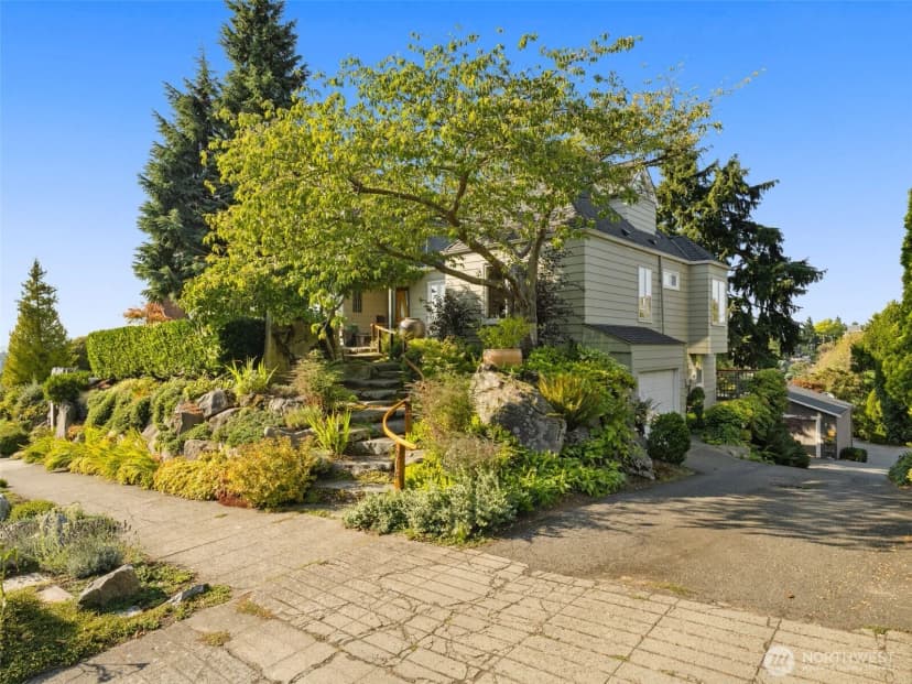 Property photo for 816 W Blaine Street, Seattle photo 35