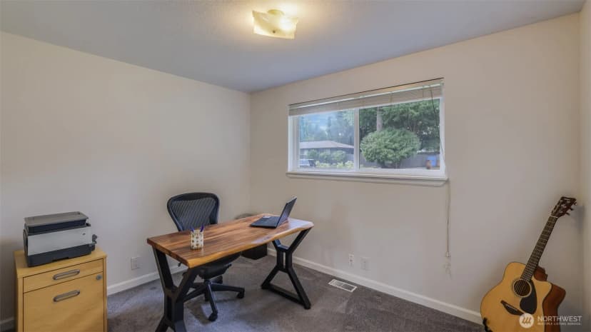 Property photo for 2324 Ne 22nd Street, Renton photo 16