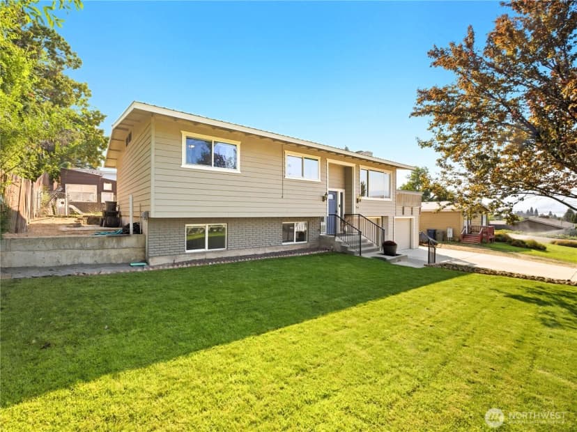 Property photo for 507 N Larch Avenue, East Wenatchee photo 3