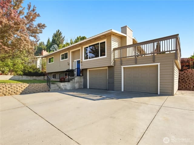Property photo for 507 N Larch Avenue, East Wenatchee