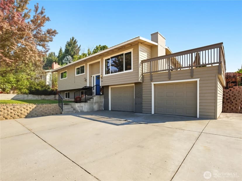 Property photo for 507 N Larch Avenue, East Wenatchee