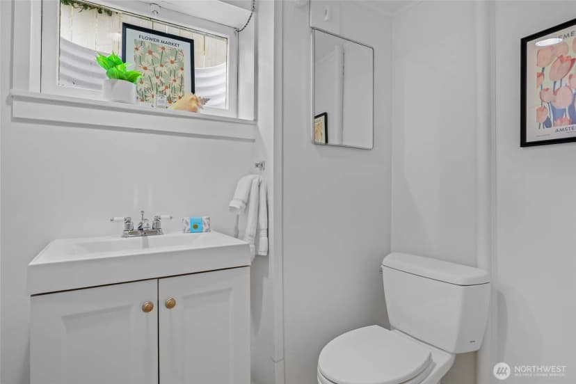 Property photo for 4100 Ne Surber Drive, Seattle photo 26