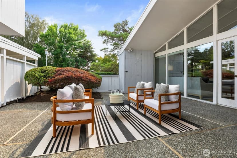 Property photo for 4100 Ne Surber Drive, Seattle photo 14