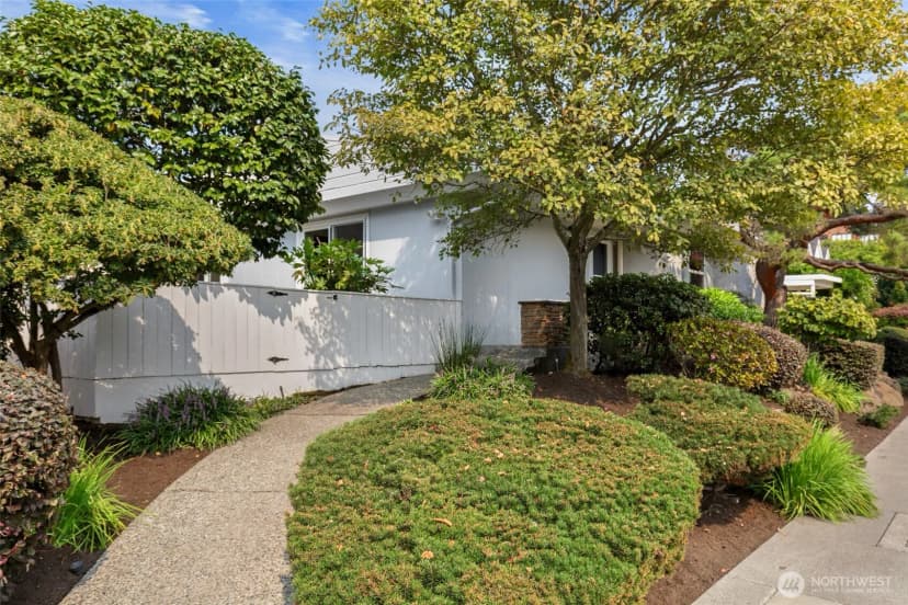 Property photo for 4100 Ne Surber Drive, Seattle photo 29