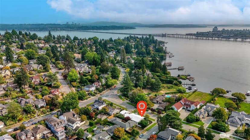 Property photo for 4100 Ne Surber Drive, Seattle photo 34