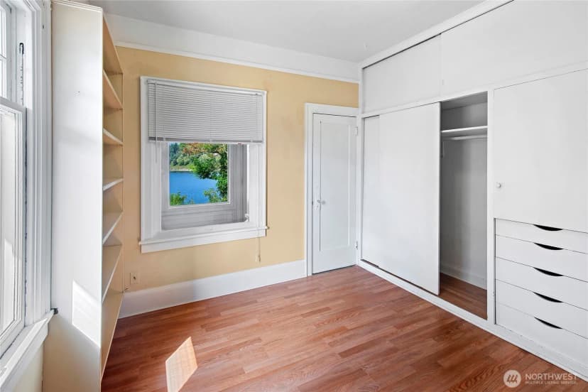 Property photo for 110 11th St Pl, Bremerton photo 18