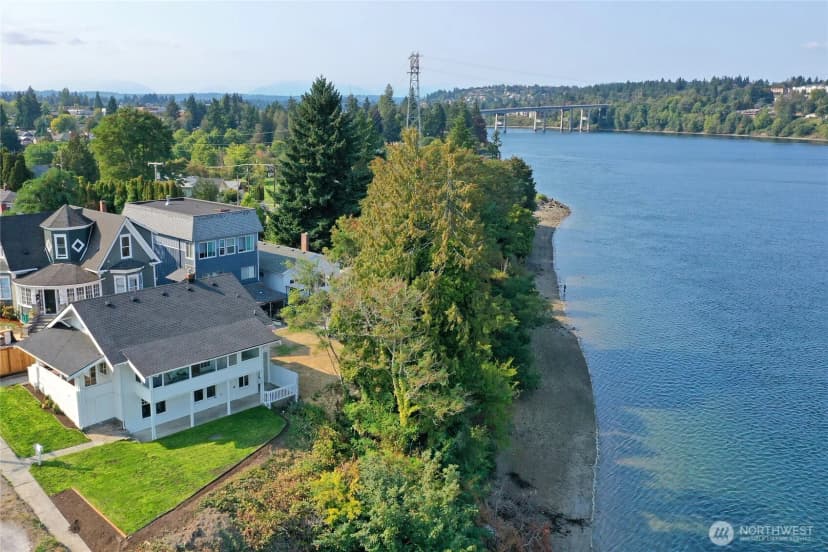 Property photo for 110 11th St Pl, Bremerton