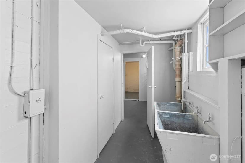 Property photo for 110 11th St Pl, Bremerton photo 32