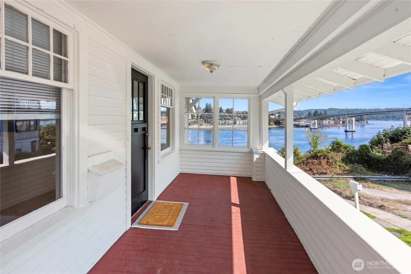 Property photo for 110 11th St Pl, Bremerton photo 5
