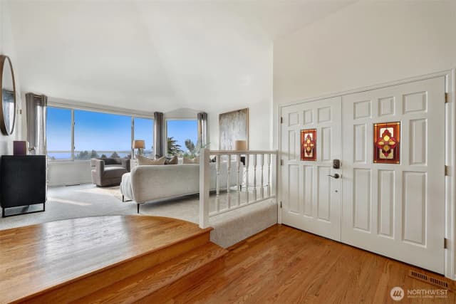 Property photo for 12520 9th Avenue Nw, Seattle photo 5