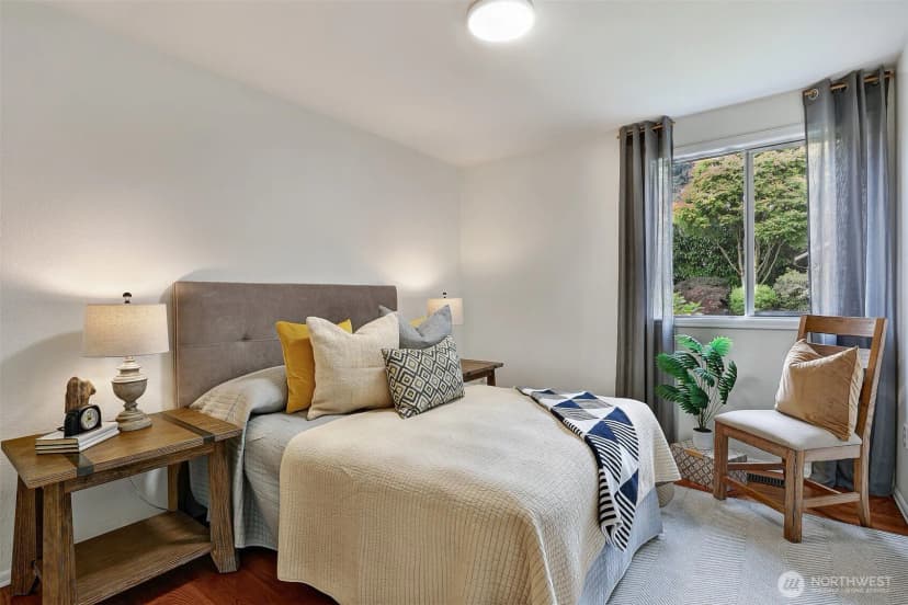 Property photo for 12520 9th Avenue Nw, Seattle photo 18