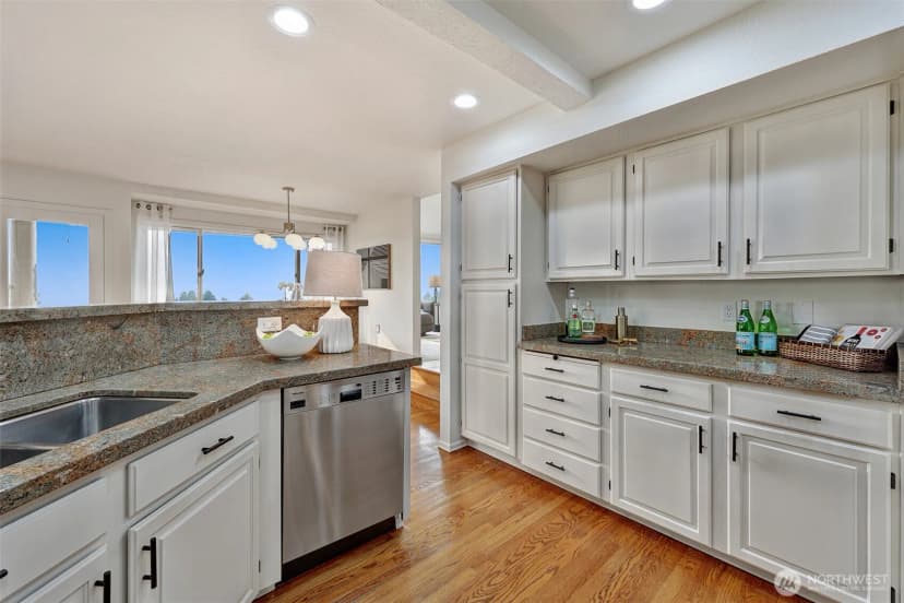 Property photo for 12520 9th Avenue Nw, Seattle photo 12