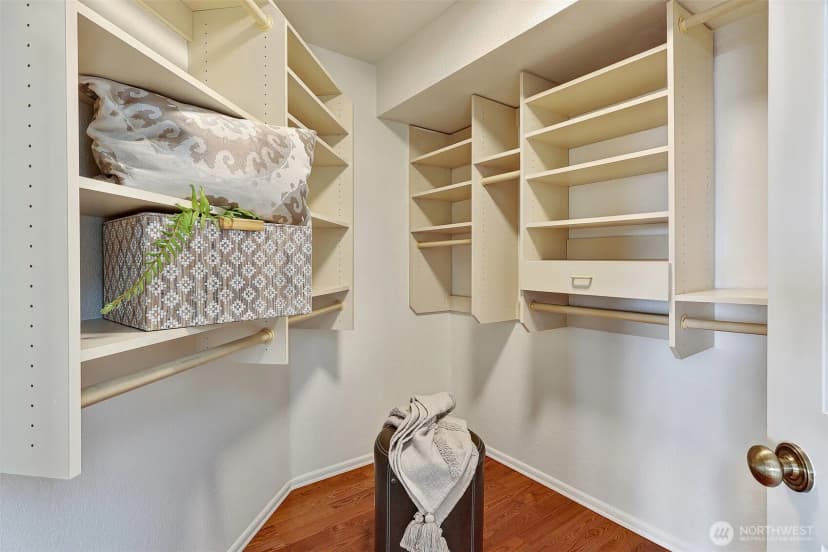 Property photo for 12520 9th Avenue Nw, Seattle photo 23