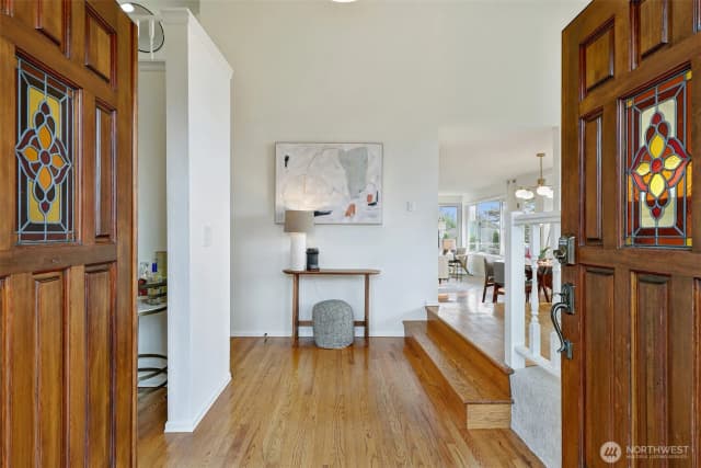 Property photo for 12520 9th Avenue Nw, Seattle photo 4