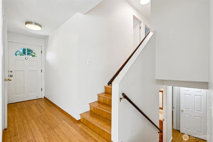 Property photo for 12055 25th Avenue Ne, Seattle photo 16