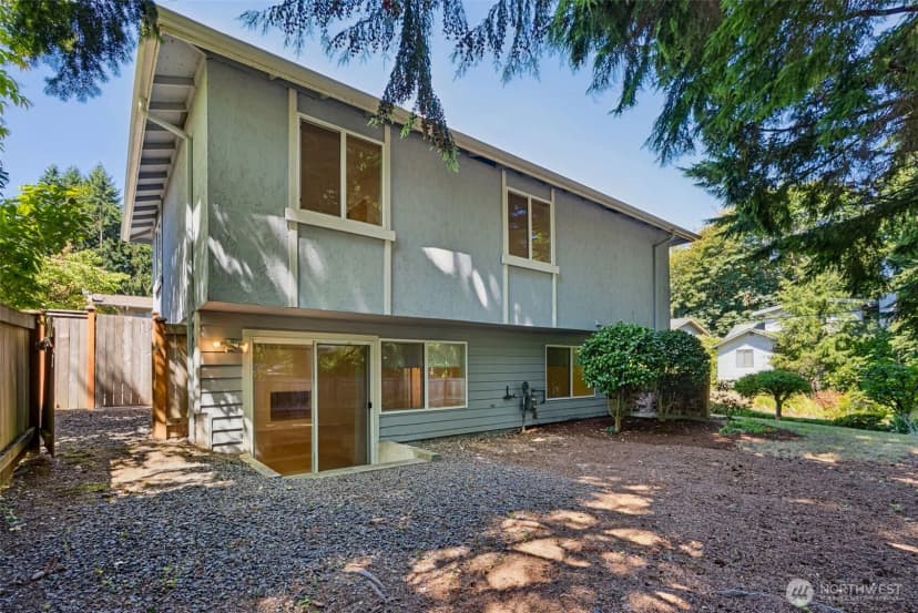 Property photo for 12055 25th Avenue Ne, Seattle photo 33