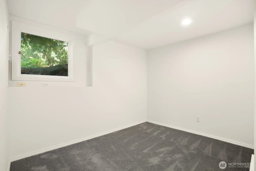 Property photo for 3712 79th Avenue Se, Mercer Island photo 29