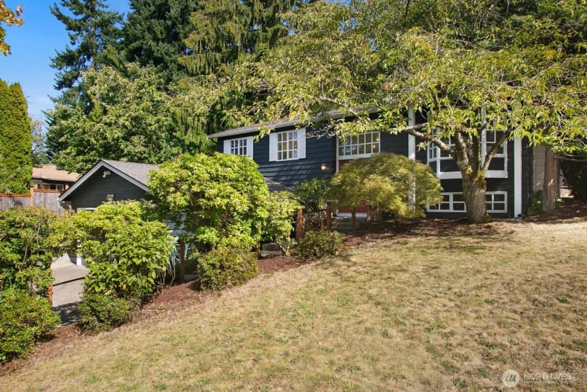 Property photo for 3712 79th Avenue Se, Mercer Island photo 34