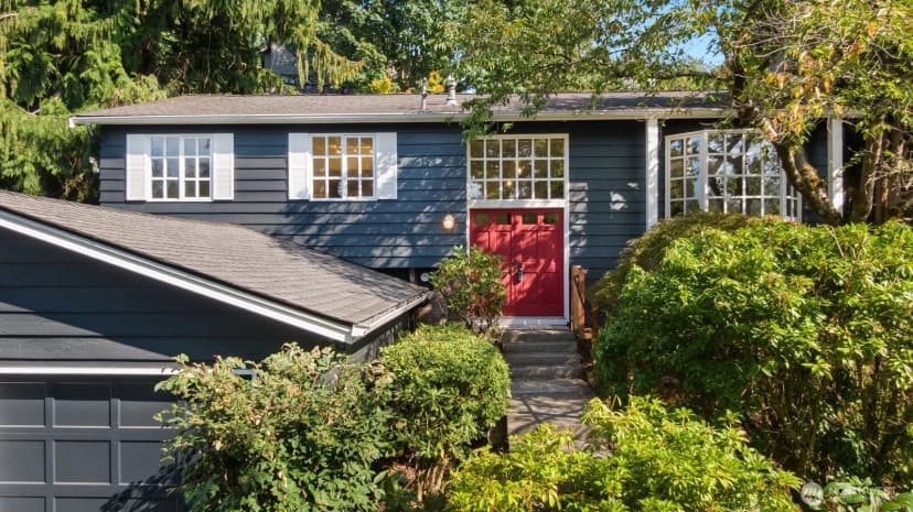 Property photo for 3712 79th Avenue Se, Mercer Island photo 2