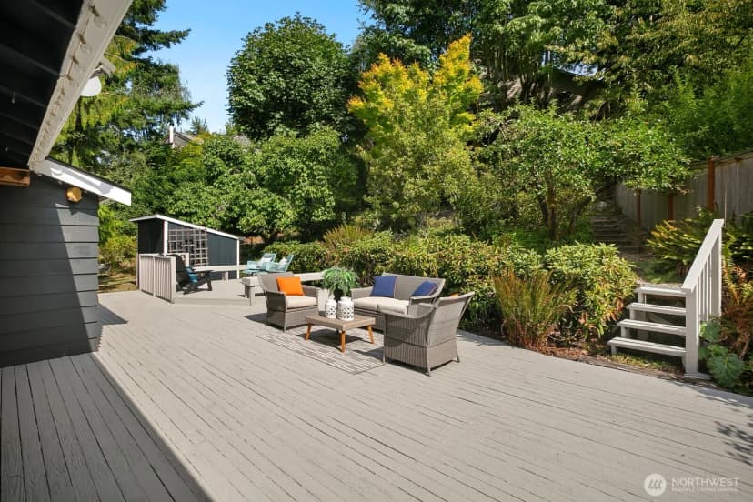 Property photo for 3712 79th Avenue Se, Mercer Island photo 11