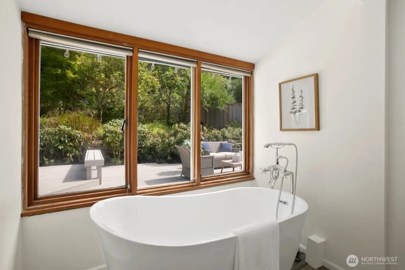 Property photo for 3712 79th Avenue Se, Mercer Island photo 24
