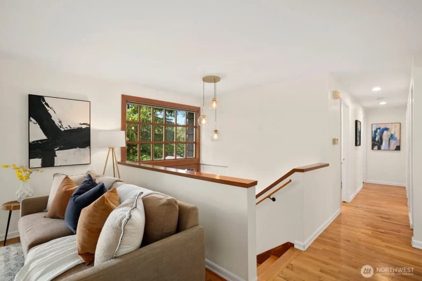 Property photo for 3712 79th Avenue Se, Mercer Island photo 6