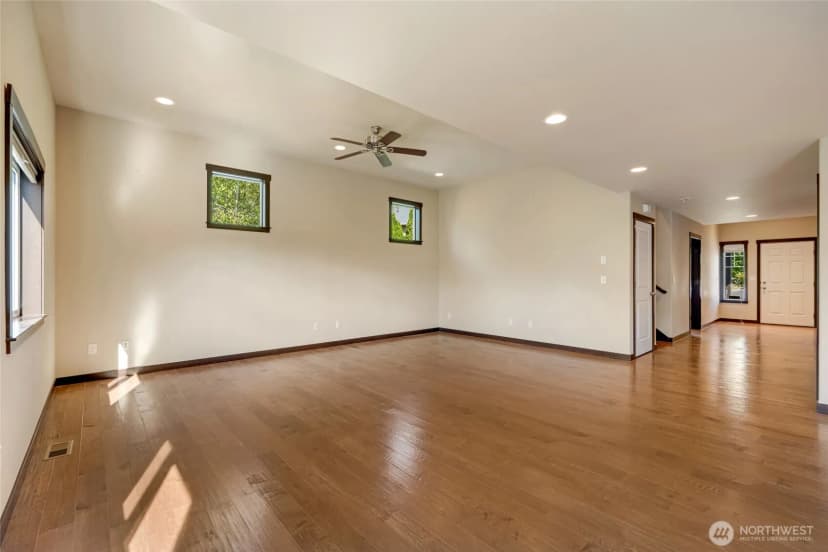 Property photo for 17614 82nd Drive Ne, Arlington photo 10
