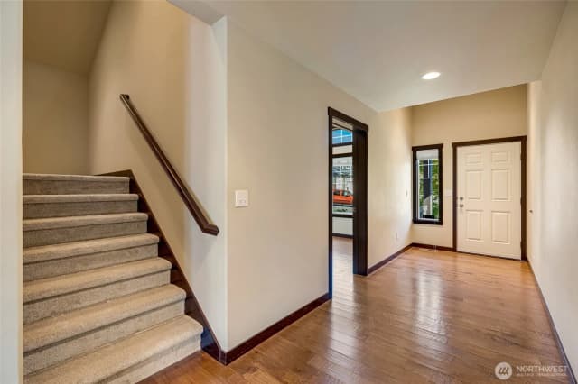 Property photo for 17614 82nd Drive Ne, Arlington photo 3