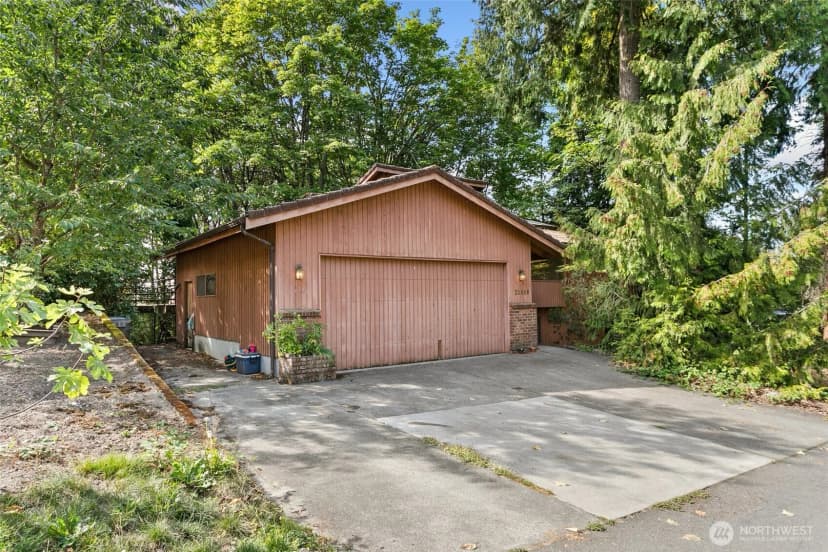 Property photo for 21819 92nd Avenue S, Kent photo 2