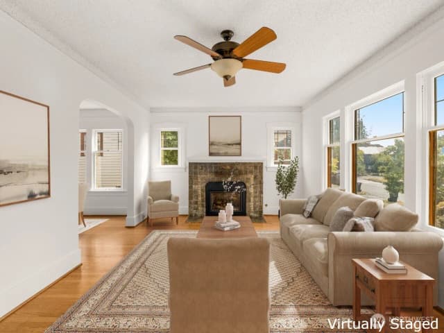 Property photo for 7332 17th Avenue Ne, Seattle photo 4