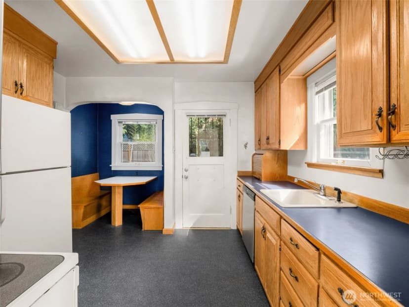 Property photo for 7332 17th Avenue Ne, Seattle photo 10