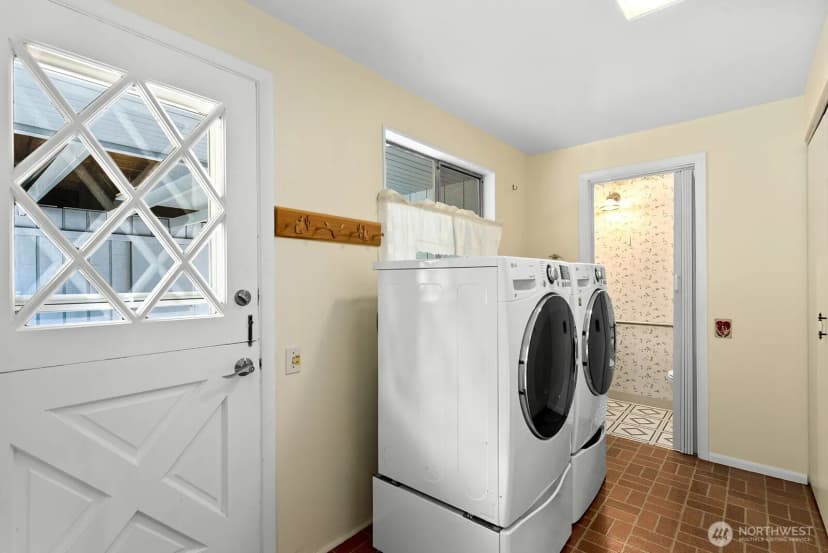 Property photo for 11006 Se 31st Street, Bellevue photo 26