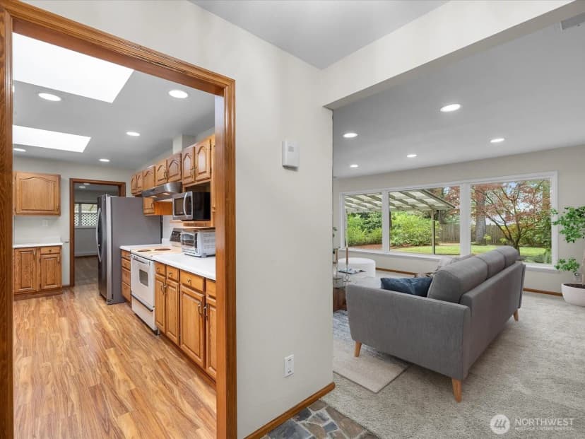 Property photo for 2203 Sw 120th Street, Burien photo 10