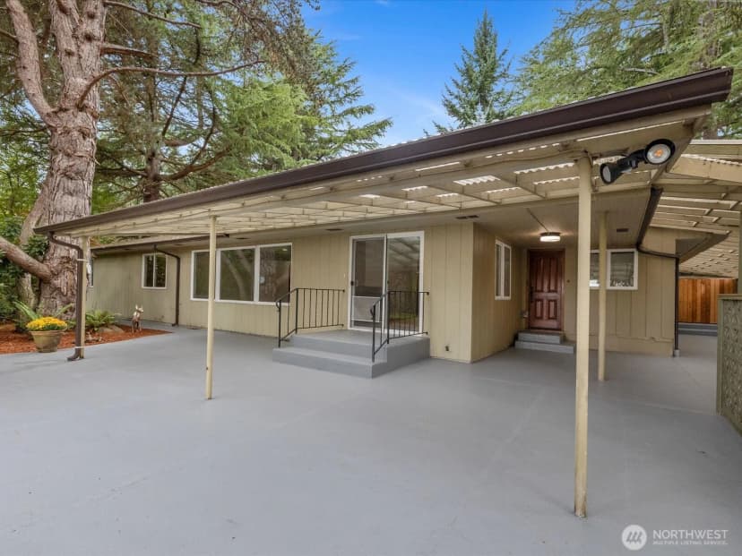 Property photo for 2203 Sw 120th Street, Burien photo 23