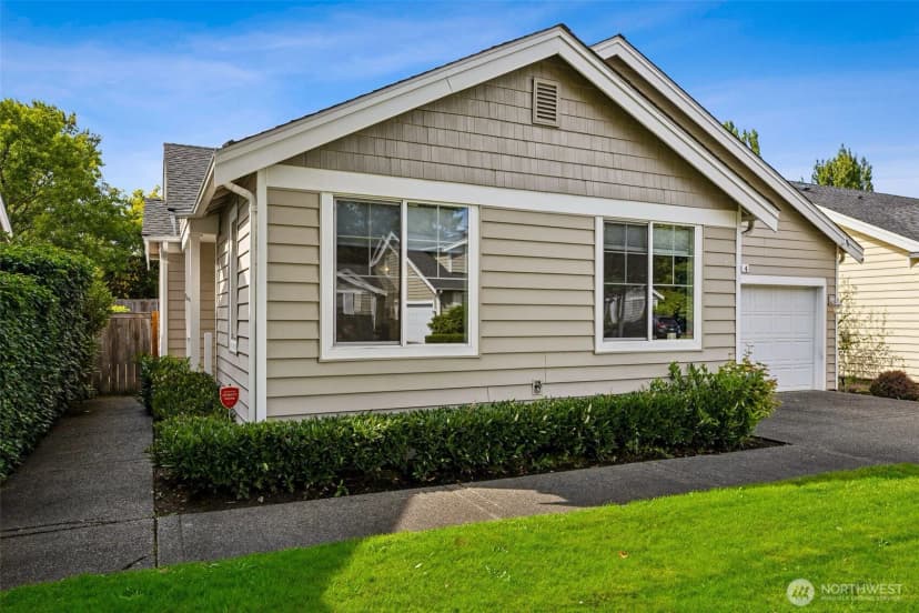 Property photo for 11314 3rd Avenue Ct E, Tacoma photo 3